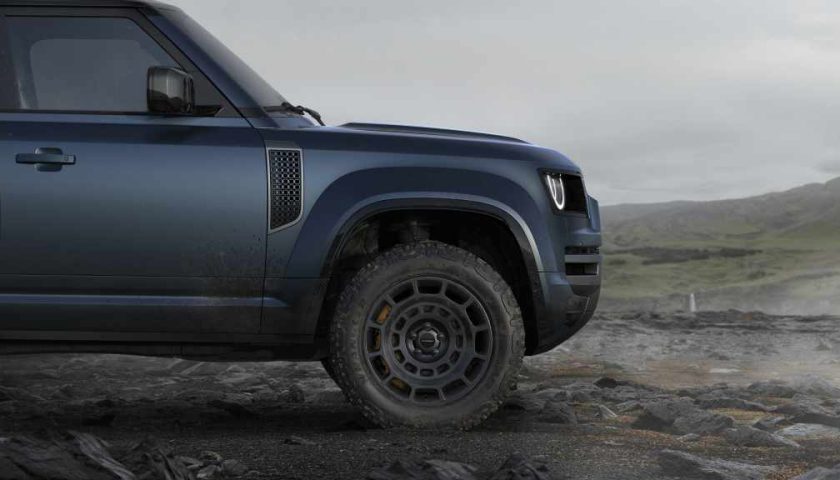 Land Rover Defender 2026