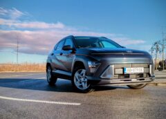 Hyundai Kona 1.6T-GDi Family: Takmer identicky priestranný ako Tucson, a jazdí oveľa úspornejšie!