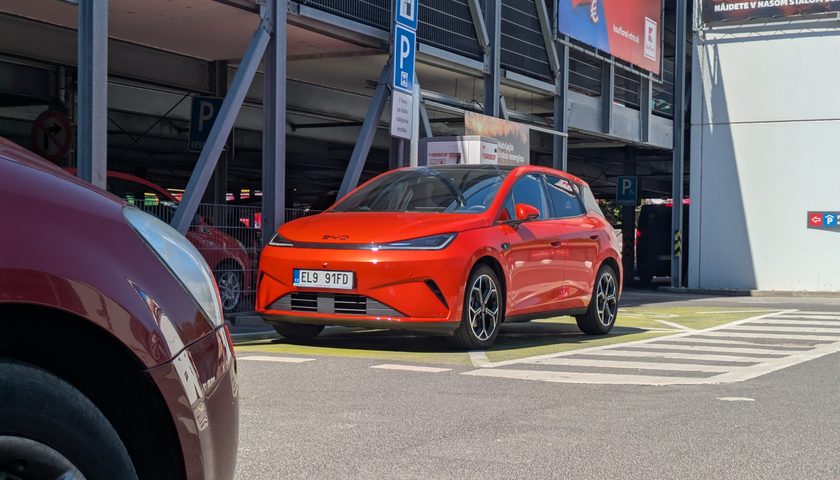 BYD Dolphin G DM-i